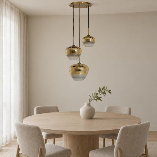Mayson pendel i gyldent glas med 3 lyskilder – stemningsbillede