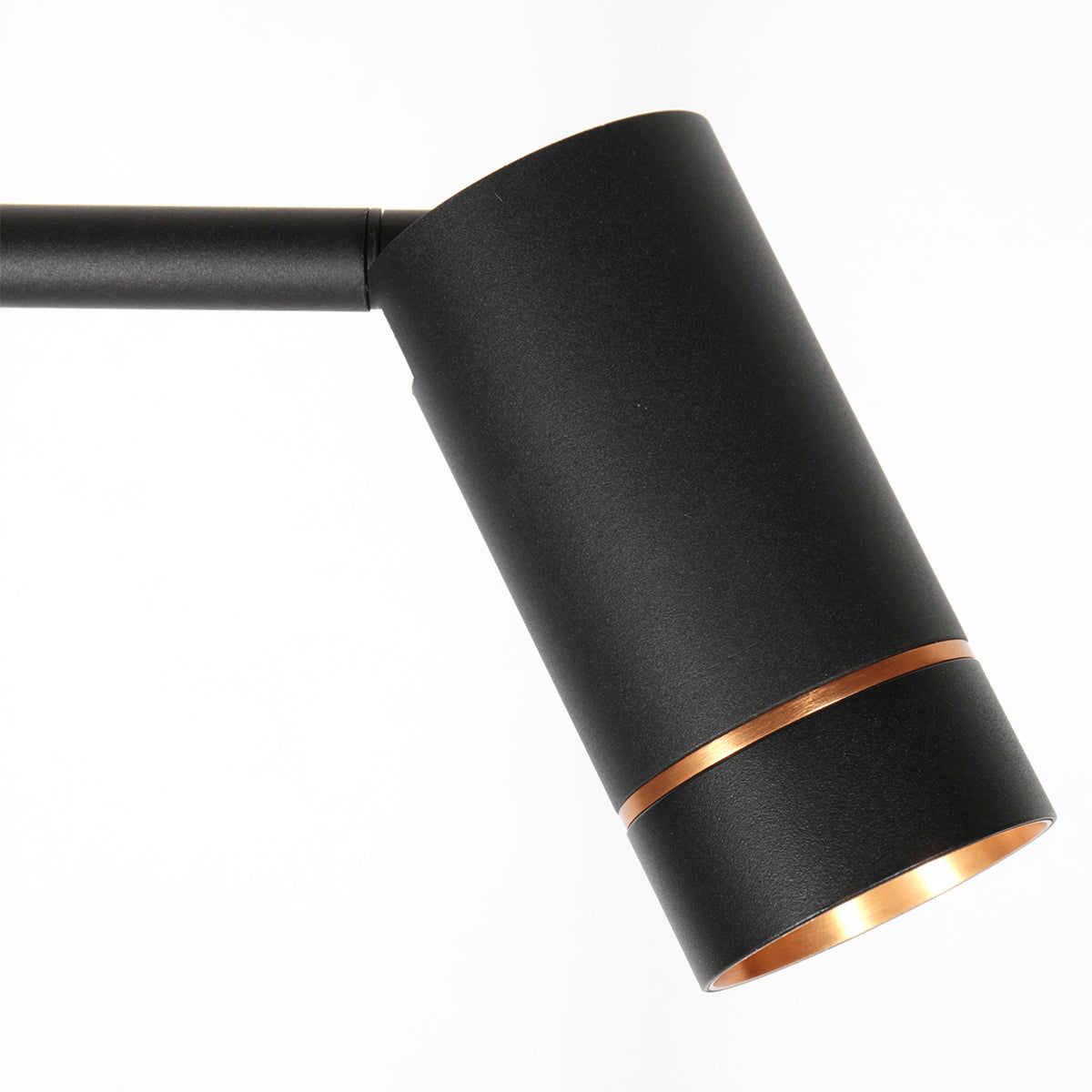 minimalistische-zwarte-leeslamp-met-gouden-details-mexlite-downlume-variant-image5