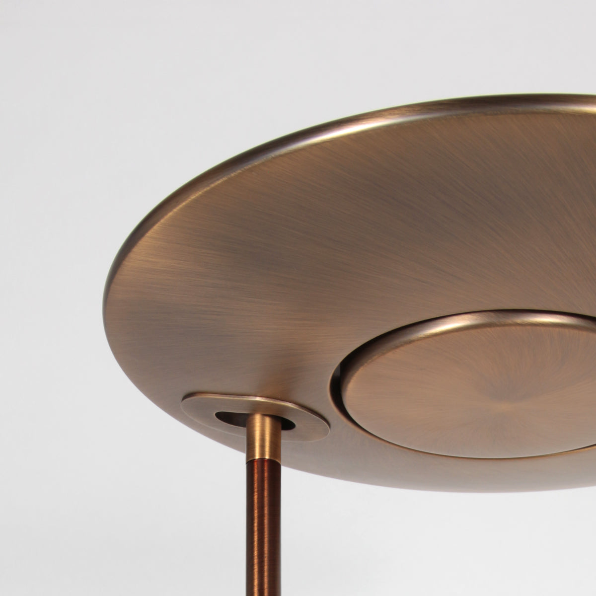 steinhauer-zenith-2-bronzen-vloerlamp-met-uplight-en-leesarm-variant-image4