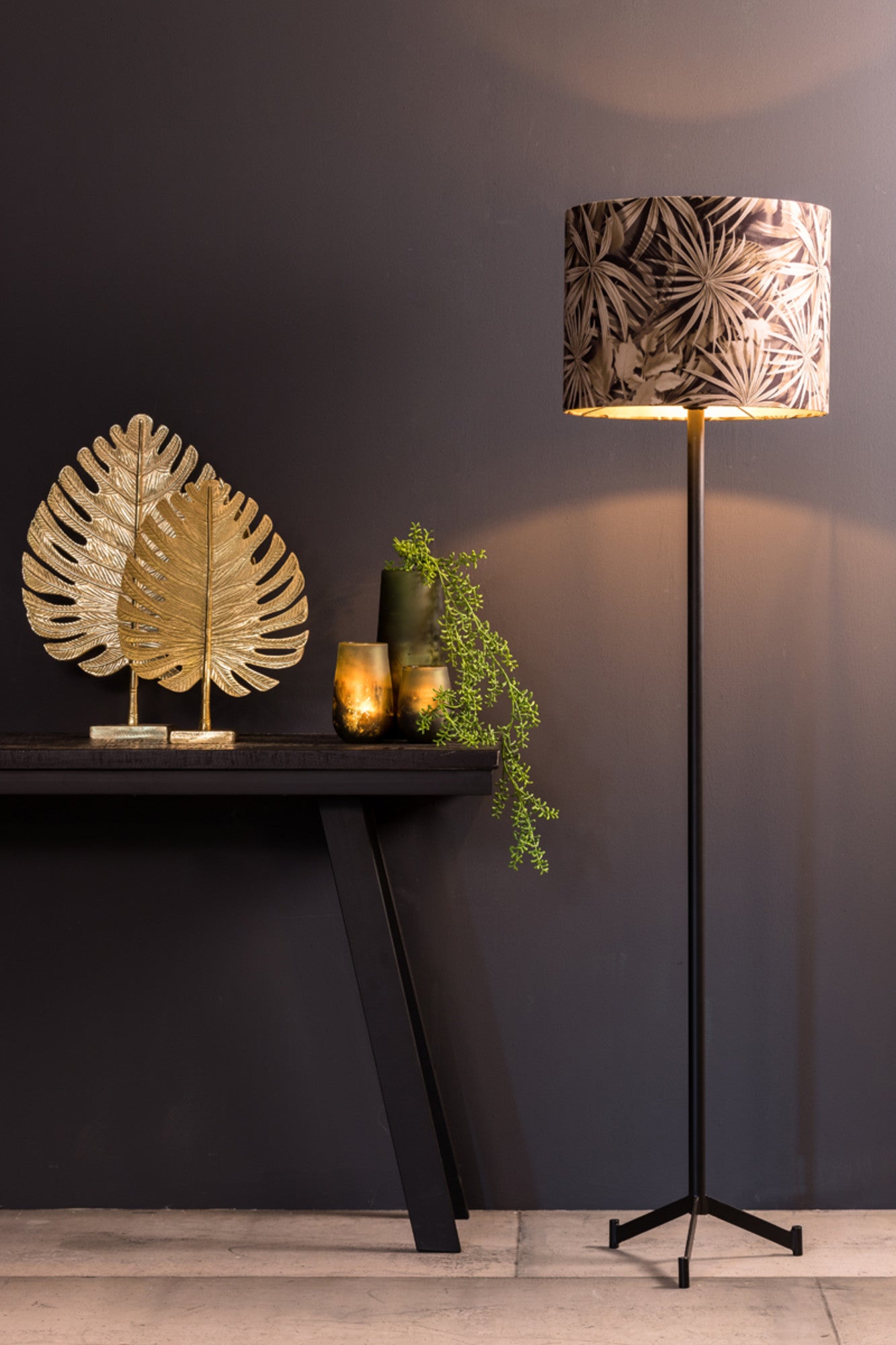 zwarte-lampenstandaard-minimalistisch-light-living-dennis-variant-image3