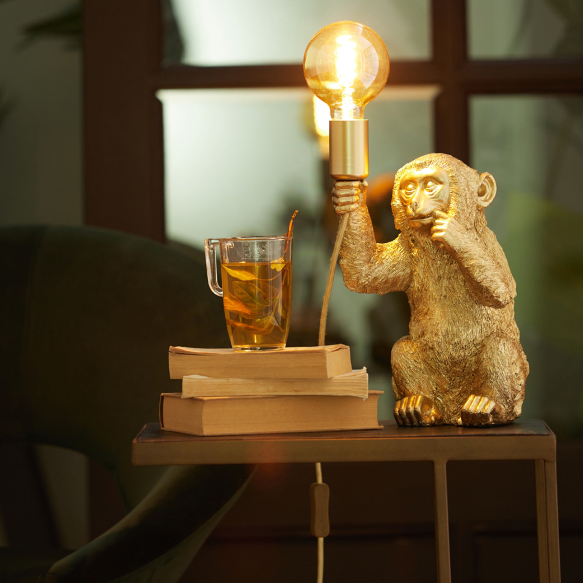gouden-tafellamp-aap-light-living-monkey-variant-image5