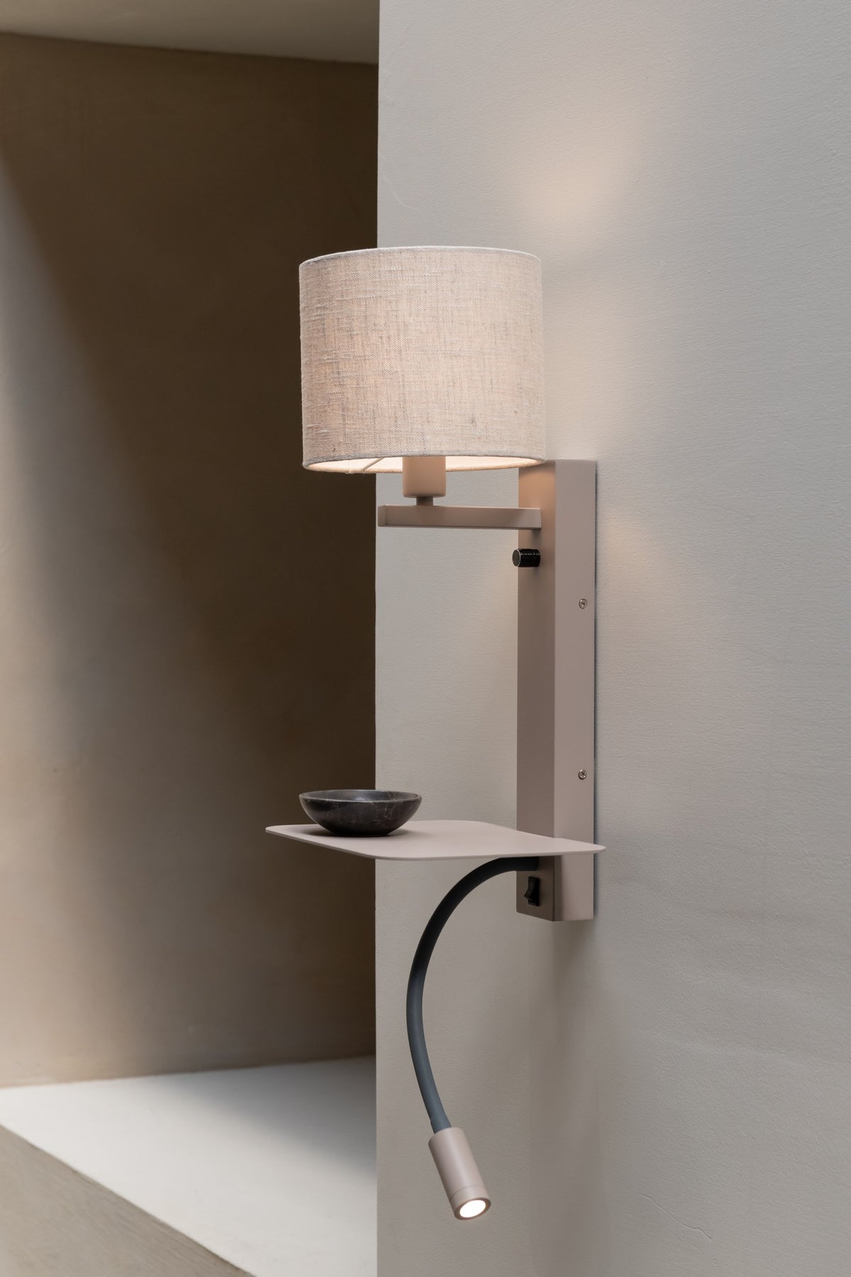 Veľká piesková a prírodná farba ľanová nástenná lampa It's About RoMi Florence – obrázok 3