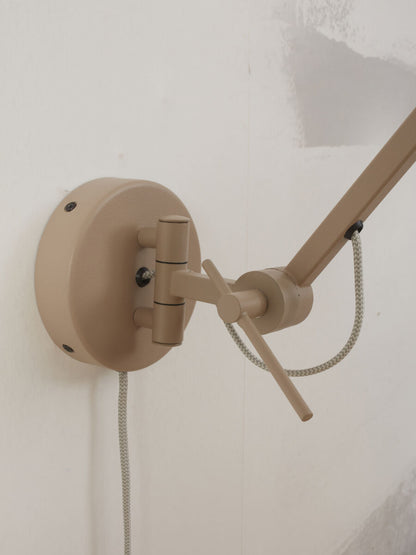 grijze-retro-wandlamp-metaal-its-about-romi-marseille-variant-image7