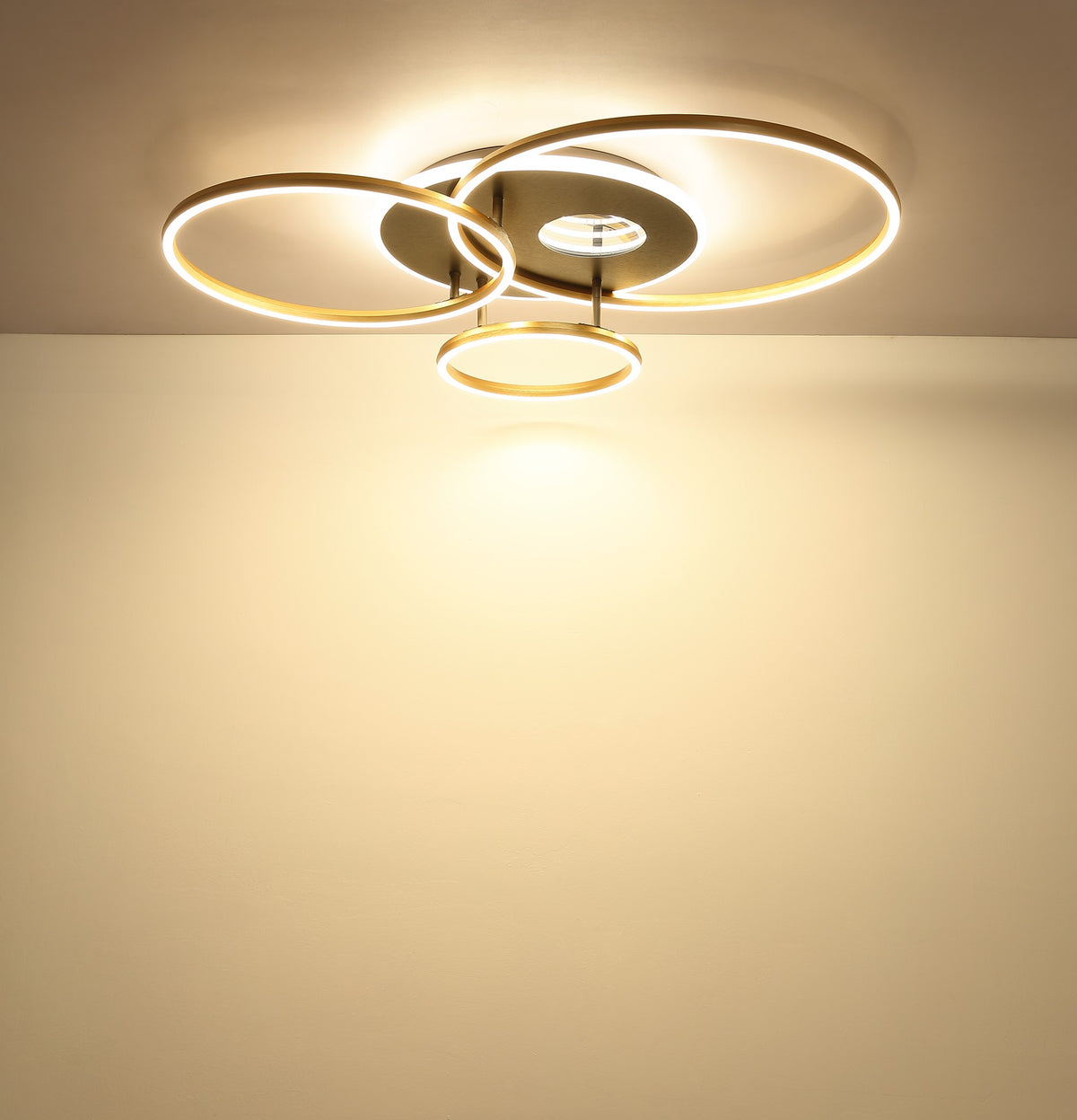 Lampada a soffitto LED in alluminio dorato caratteristico – immagine 6