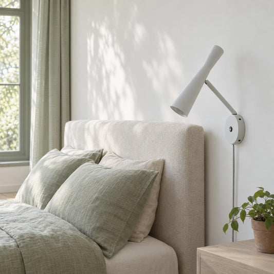 Retro wit metalen wandlamp It's About RoMi Bordeaux – sfeerbeeld