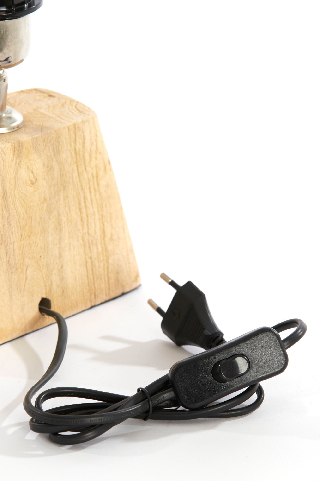 houten-lampenvoet-met-metalen-fitting-light-living-kardan-variant-image7