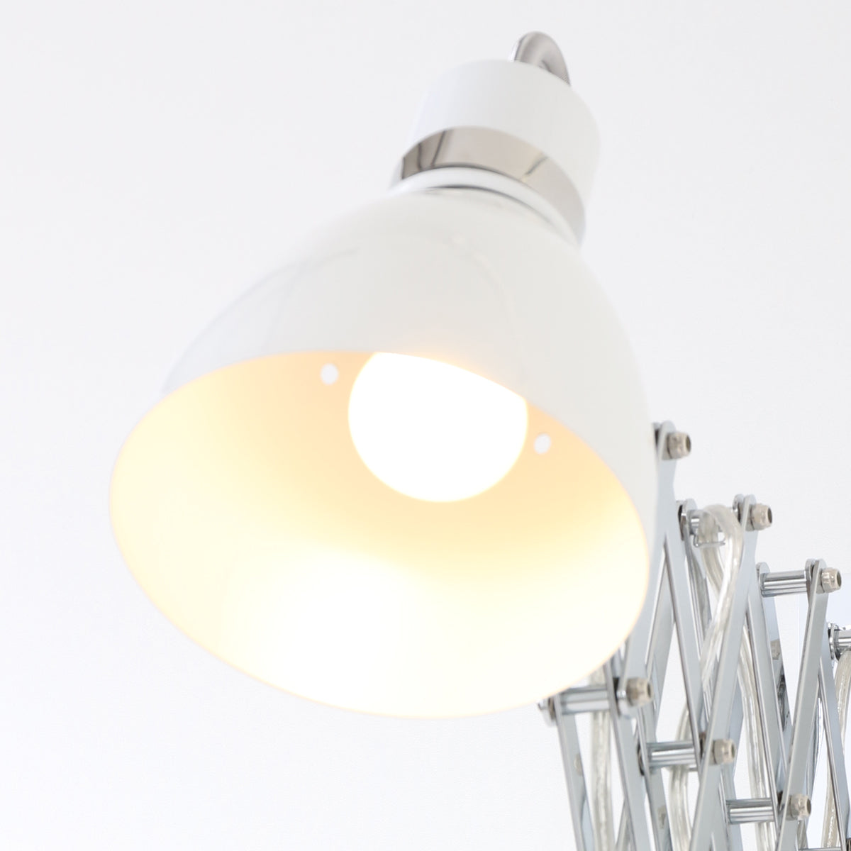 industriele-metalen-hanglamp-wit-scharnierarm-steinhauer-spring-variant-image4