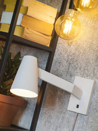 witte-conische-wandlamp-draaibaar-its-about-romi-biarritz-variant-image2