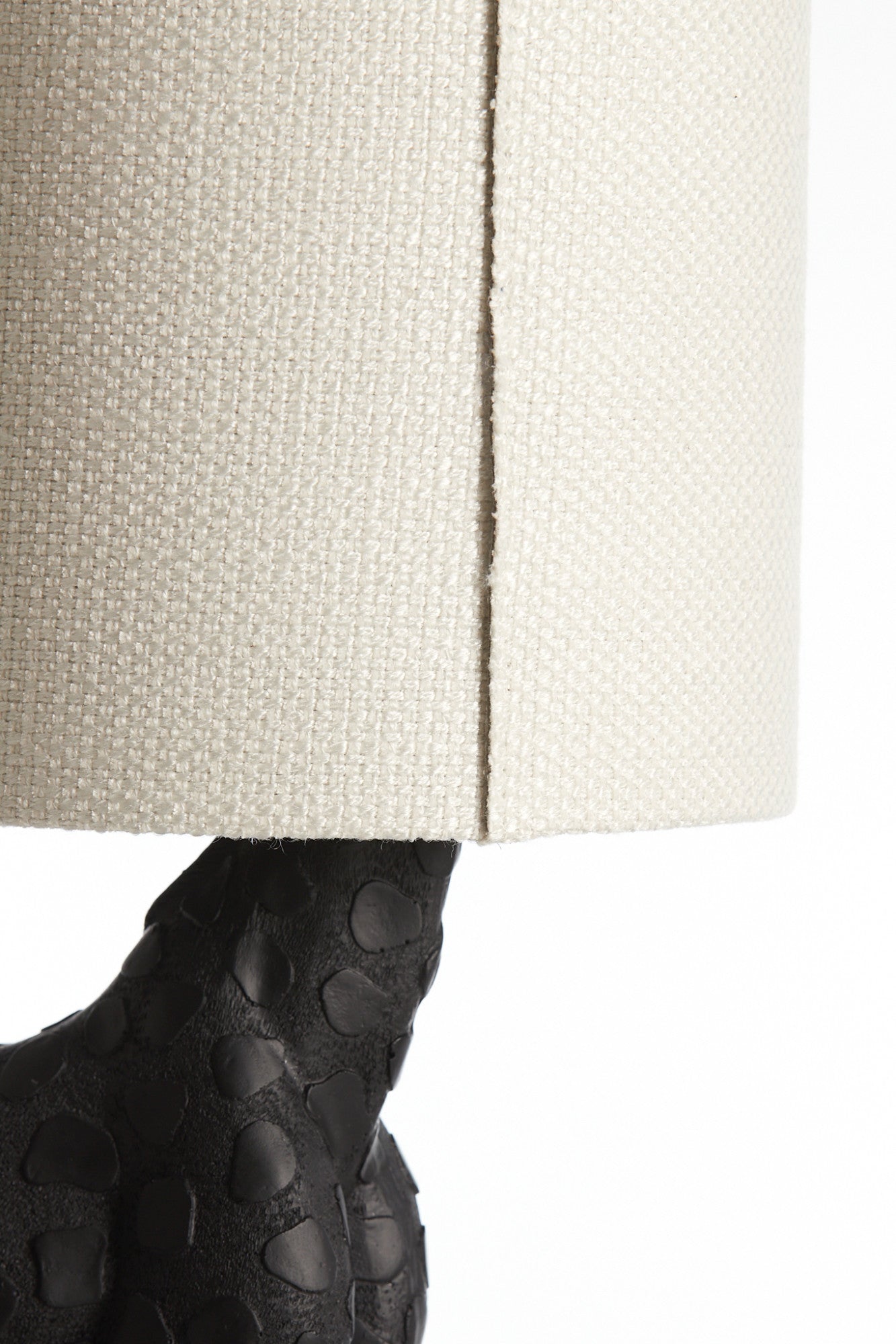 giraffe-tafellamp-zwart-ontwerp-light-living-giraffe-variant-image6