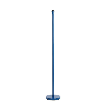 moderne-lampenvoet-in-sfeervol-blauw-light-living-washington-main-image