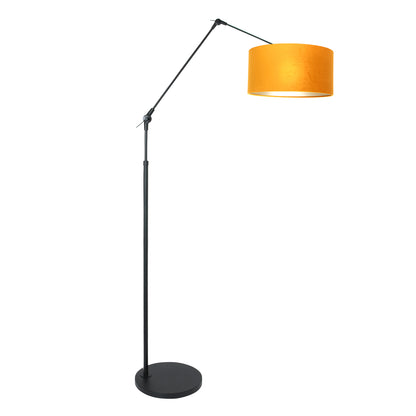 verstelbare-staande-booglamp-met-okergele-kap-steinhauer-prestige-chic-variant-image1