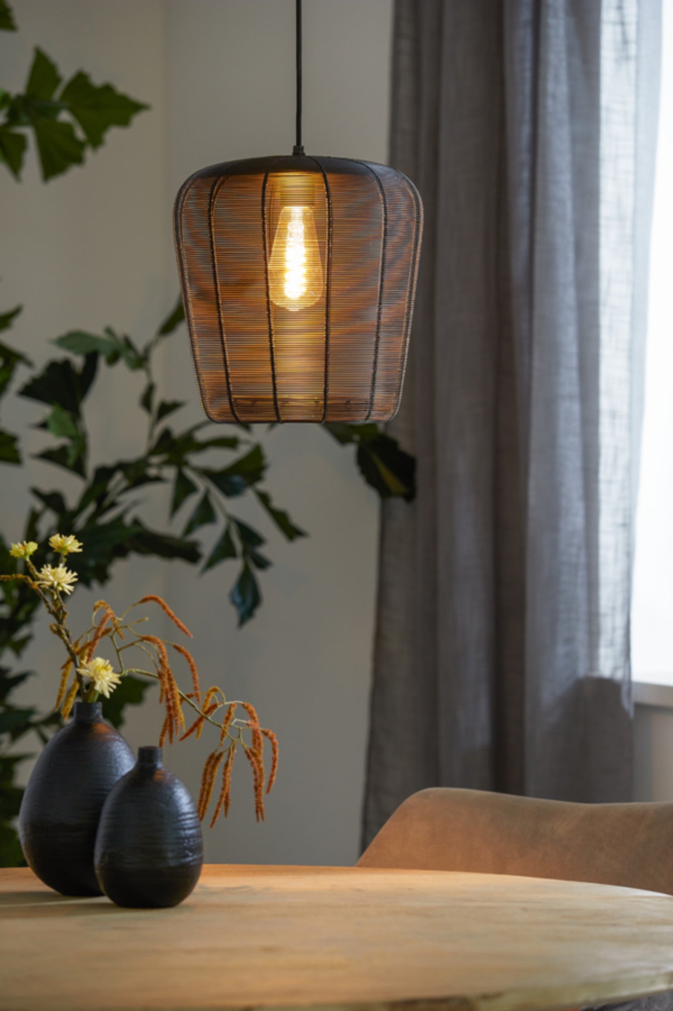 zwarte-draad-hanglamp-met-elegant-frame-light-living-adeta-variant-image3