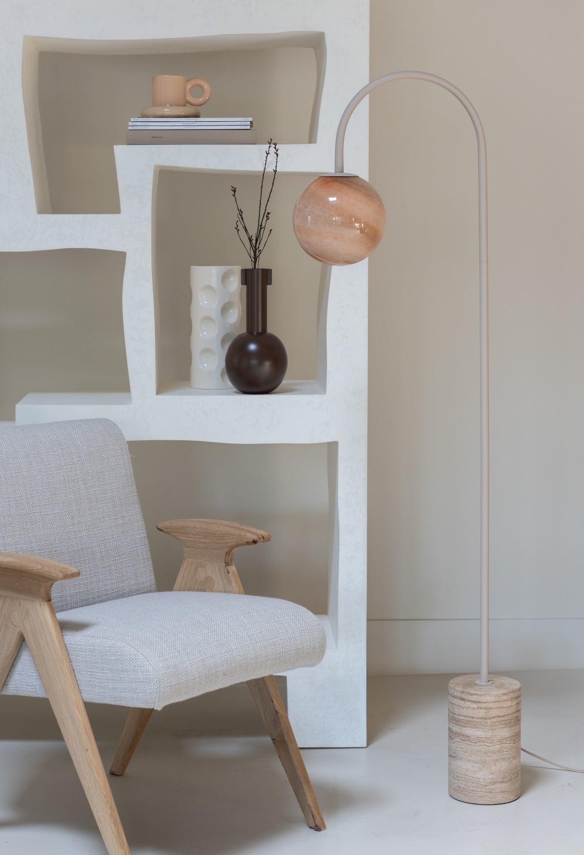 Elegantná piesková travertínová podlahová lampa It's About RoMi Tivoli – obrázok 2