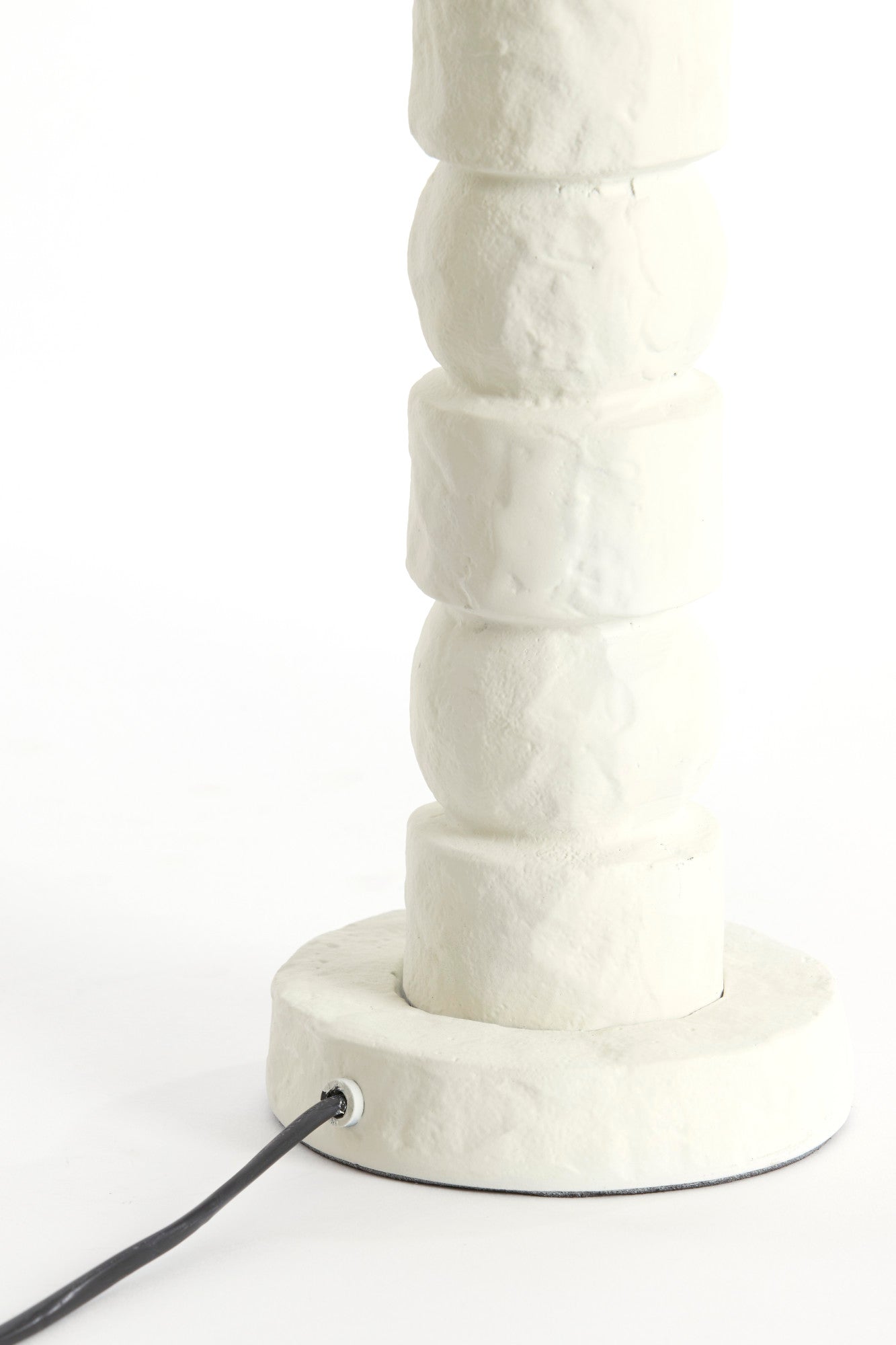 witte-lampenvoet-light-living-akti-variant-image6