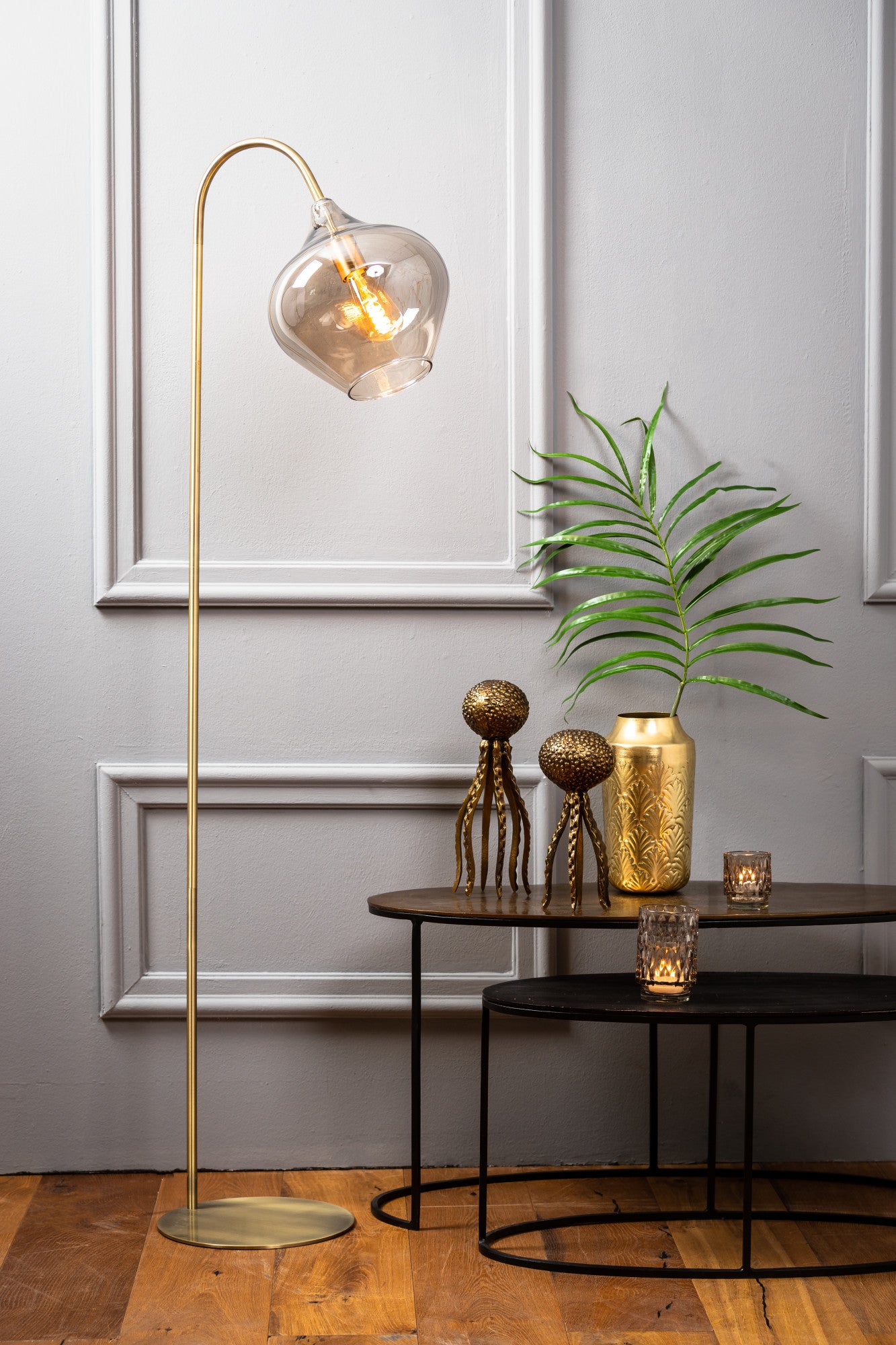 klassieke-vloerlamp-messing-met-glazen-bol-light-living-rakel-variant-image5