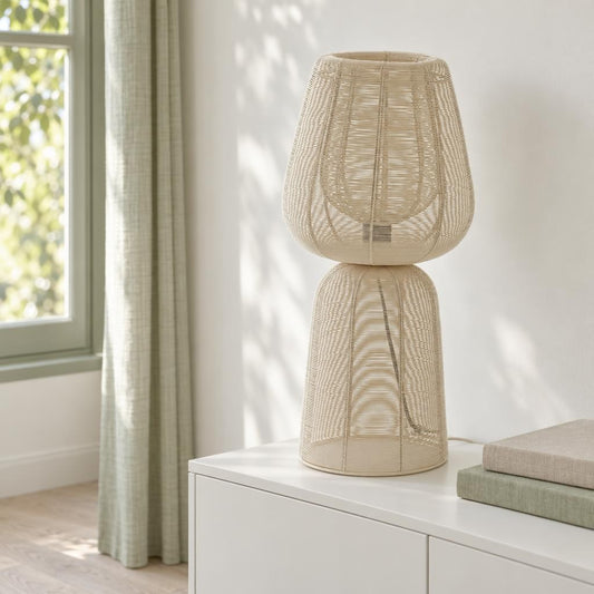 Lampada da tavolo Aboso beige in metallo | Light & Living – foto d'ambiente