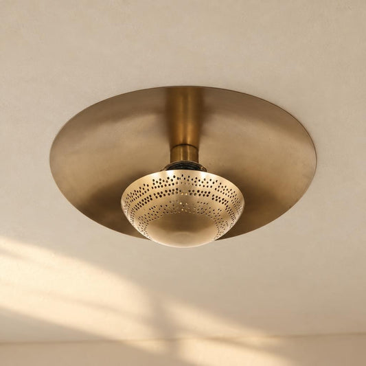 Candeeiro de teto Brassi Ø42 cm em bronze – Anne Light & Home – fotografia de ambiente