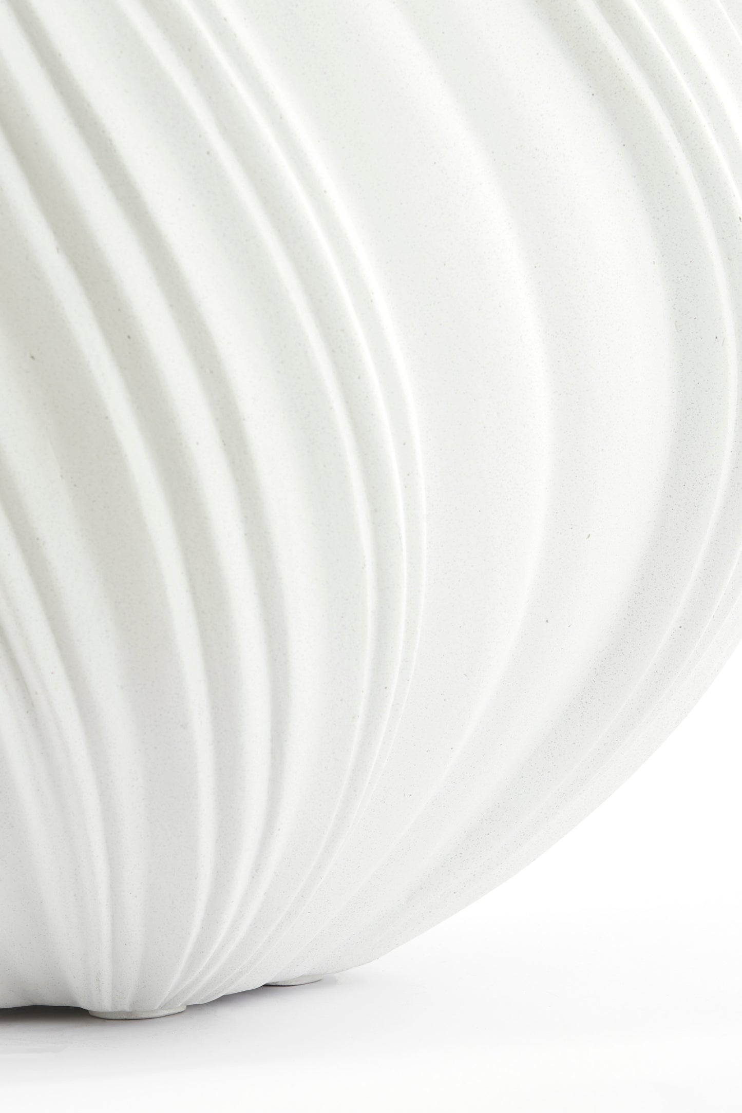 sfeervolle-witte-stenen-vaas-light-living-yatung-variant-image5