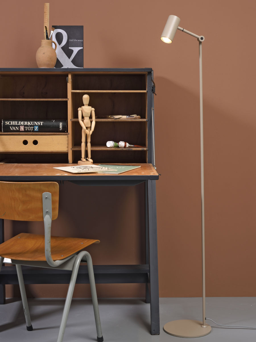 grijze-vloerlamp-retro-metaal-its-about-romi-montreux-variant-image4