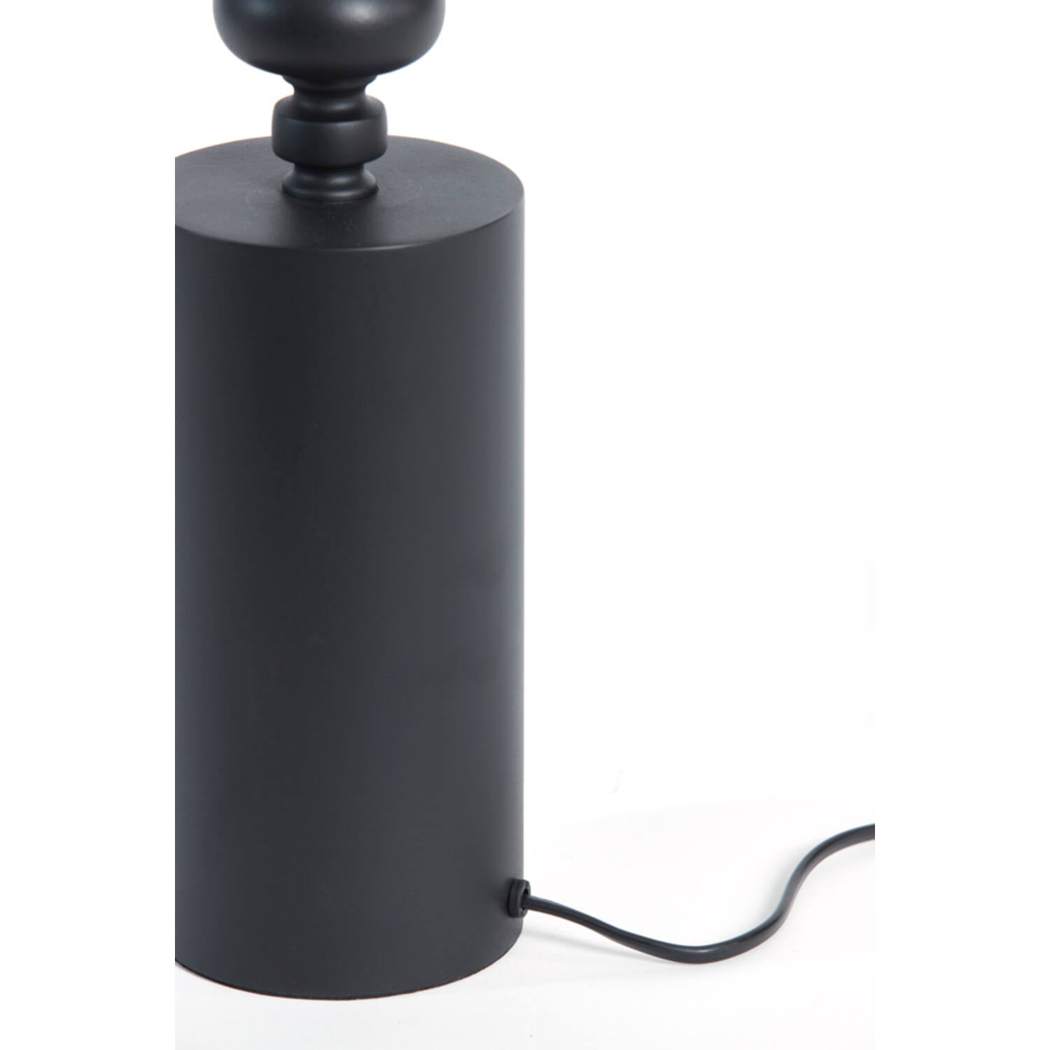 klassieke-zwarte-ovale-tafellamp-light-living-helabima-variant-image1