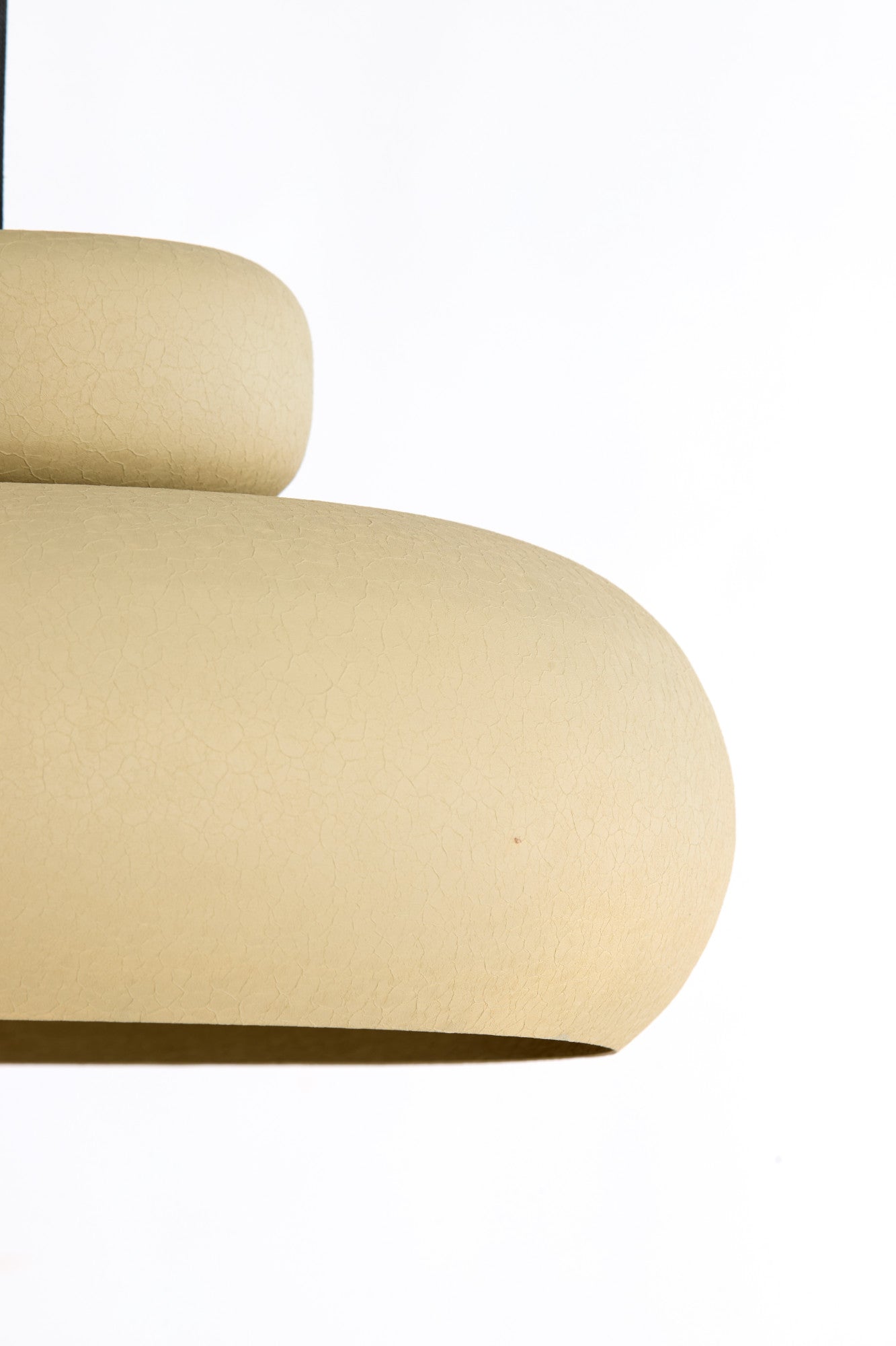 gele-ronde-hanglamp-met-speels-design-light-living-neiva-variant-image2