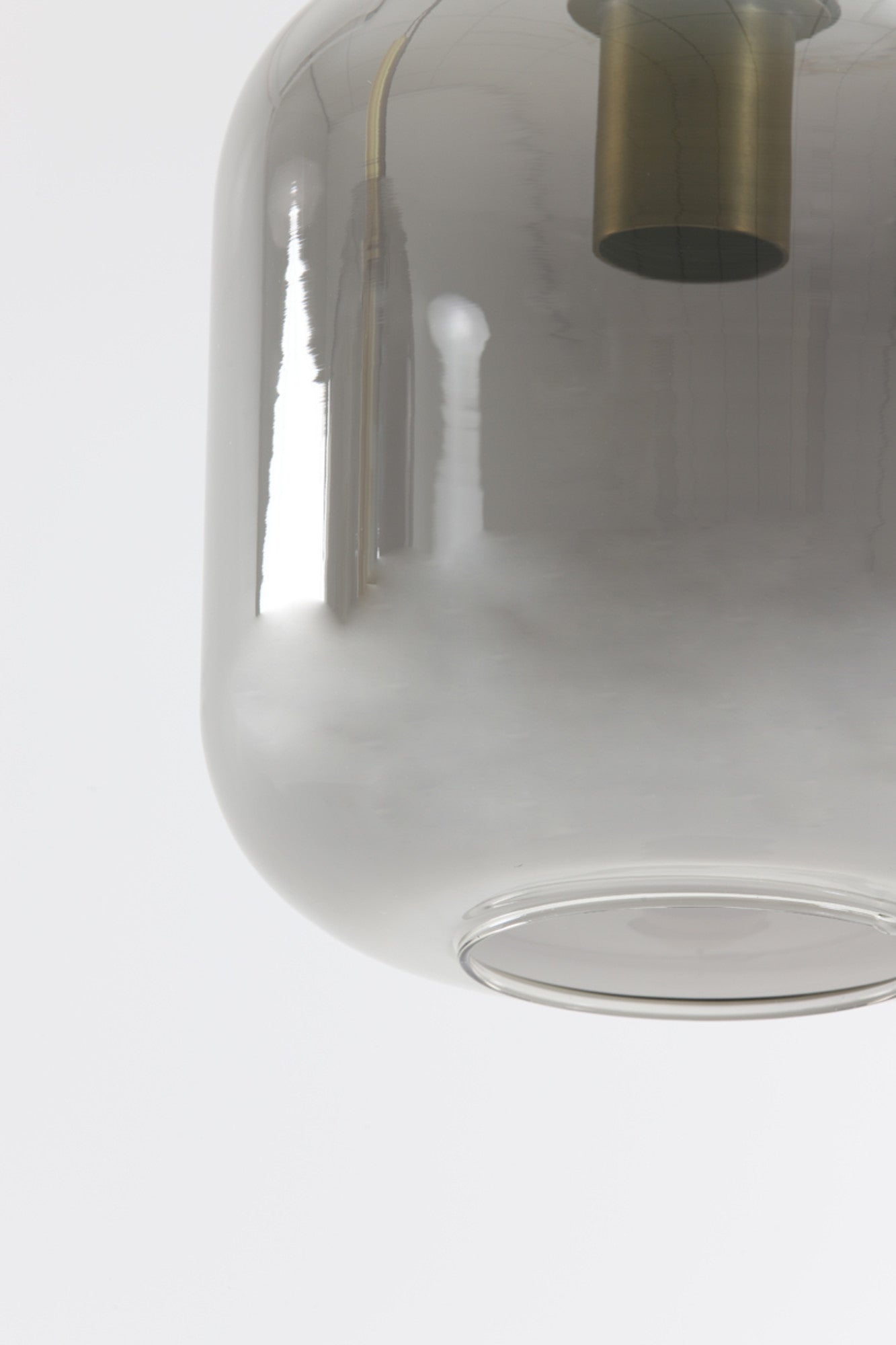 glazen-hanglamp-met-gouden-fitting-light-living-lekar-variant-image6