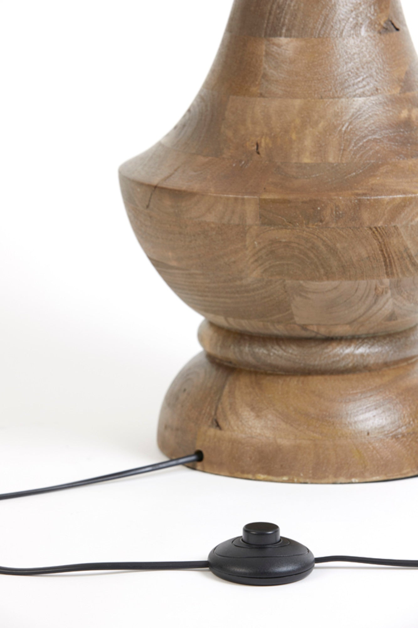 houten-moderne-vorm-lampenvoet-light-living-nicolo-variant-image5