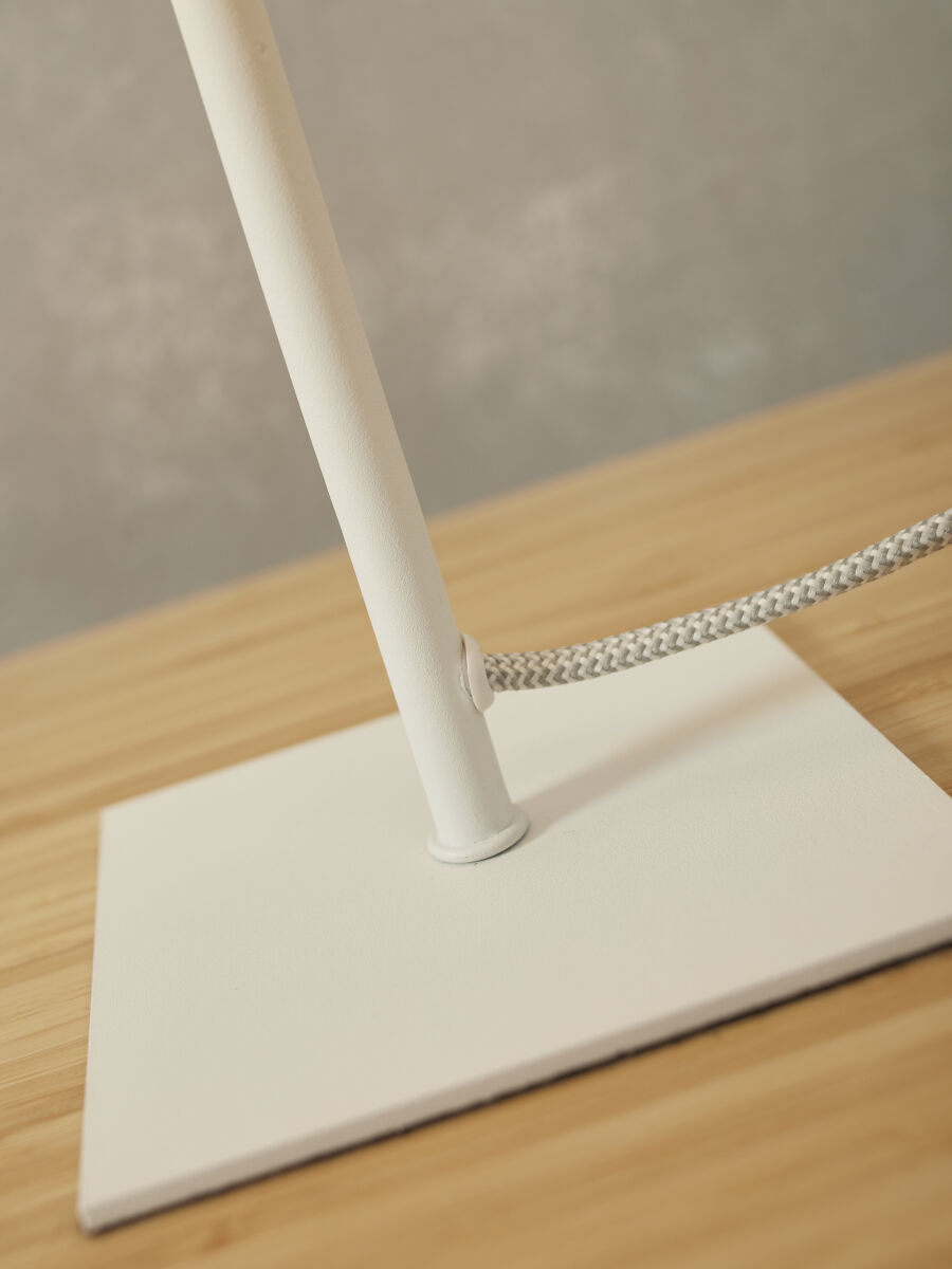 witte-vierkante-retro-tafellamp-its-about-romi-perth-variant-image5