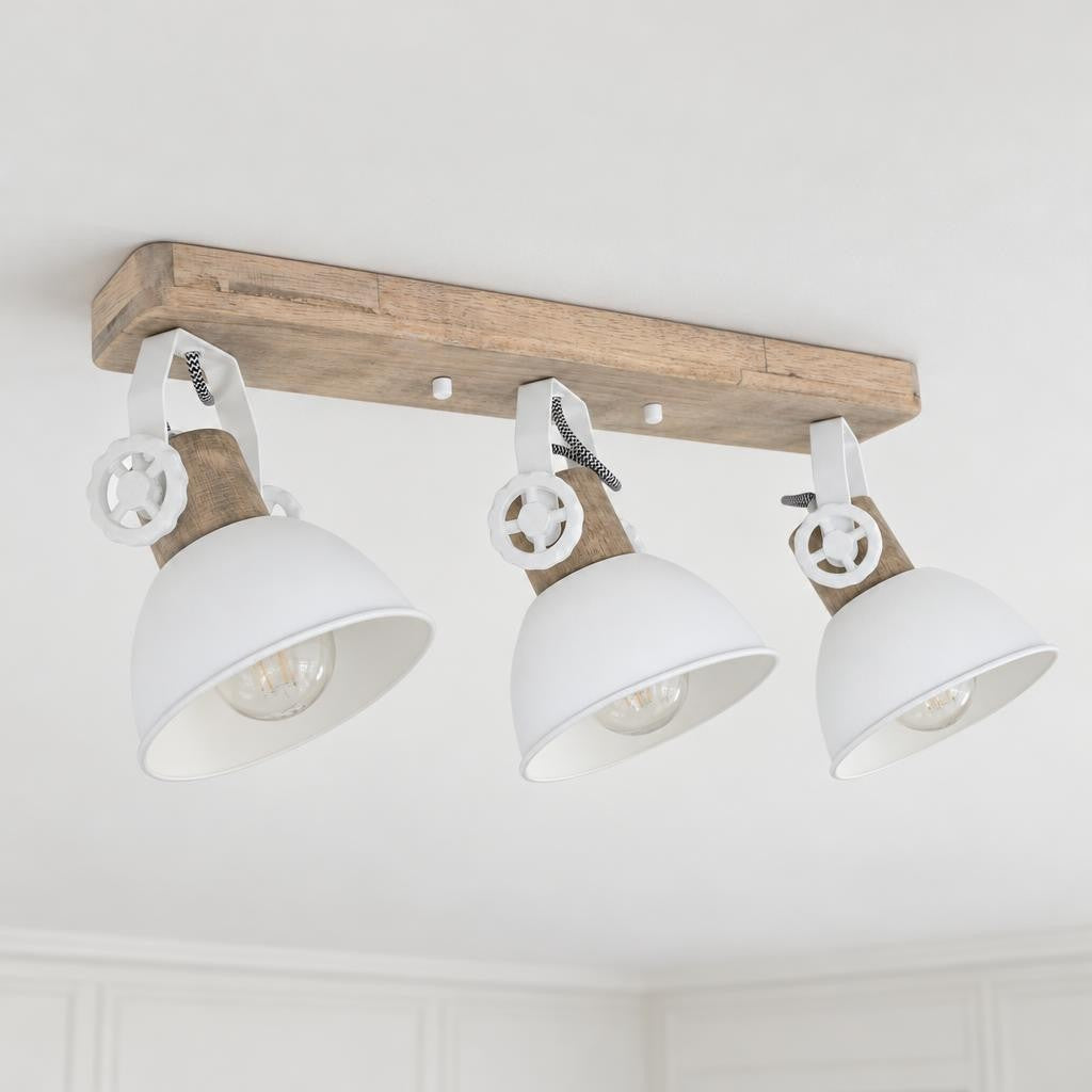 Candeeiro de teto Gearwood com 3 focos branco e madeira – fotografia de ambiente