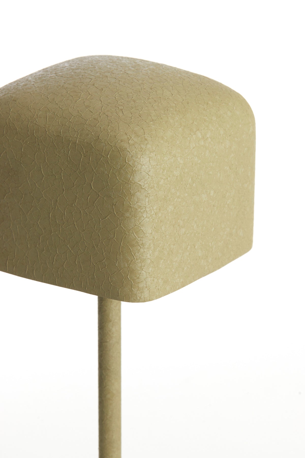 Grande lampada da tavolo in metallo verde oliva Light & Living Elenie – immagine 5