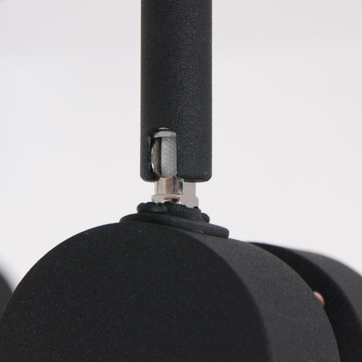 moderne-metalen-plafonniere-zwart-steinhauer-natasja-led-variant-image10