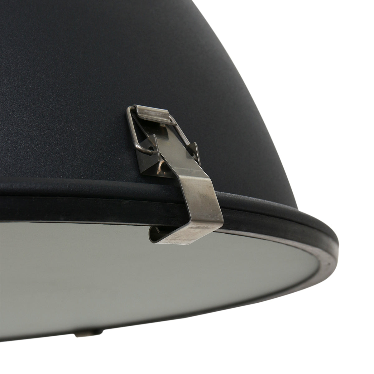 industriele-zwarte-metalen-glazen-hanglamp-mexlite-densi-variant-image5