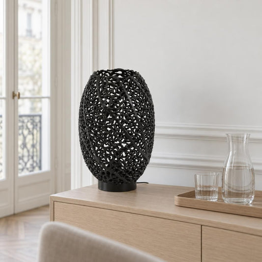 Rustik sort vaseformet bordlampe Light & Living Sinula – stemningsbillede