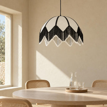 Baltas vintažinis pakabinamas šviestuvas Light & Living Sulina – interjero nuotrauka