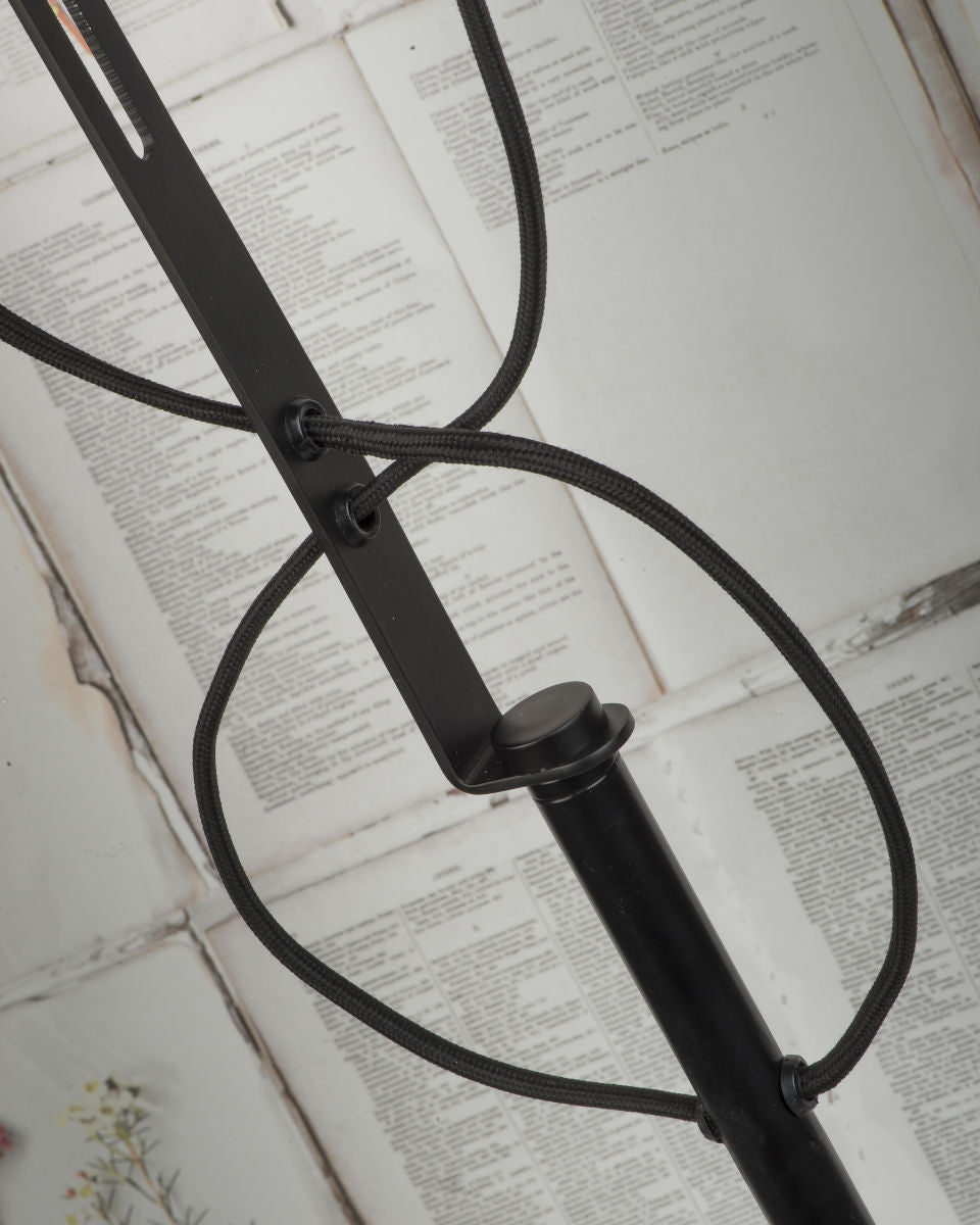 metalen-retro-vloerlamp-zwart-its-about-romi-seattle-variant-image2