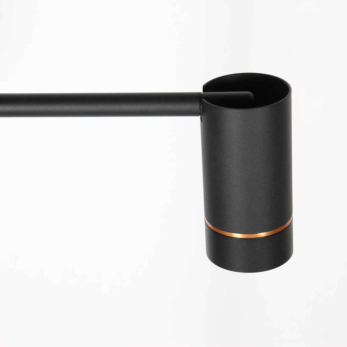 minimalistische-zwarte-leeslamp-met-gouden-details-mexlite-downlume-variant-image11