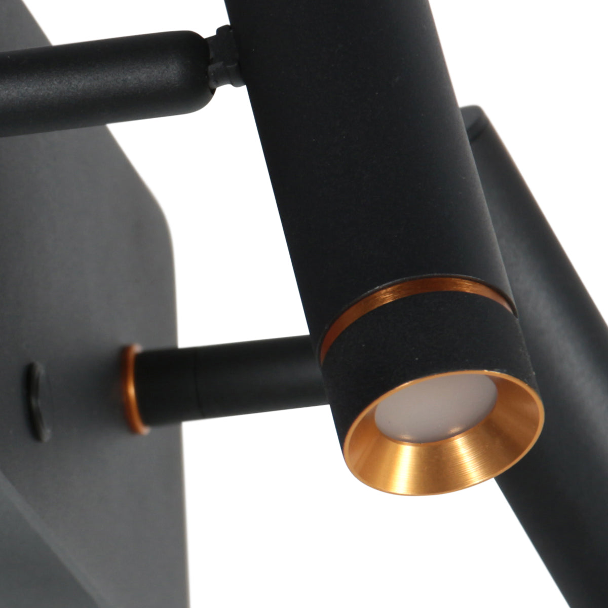luxe-zwarte-wandlamp-met-goudaccenten-mexlite-lumo-variant-image6