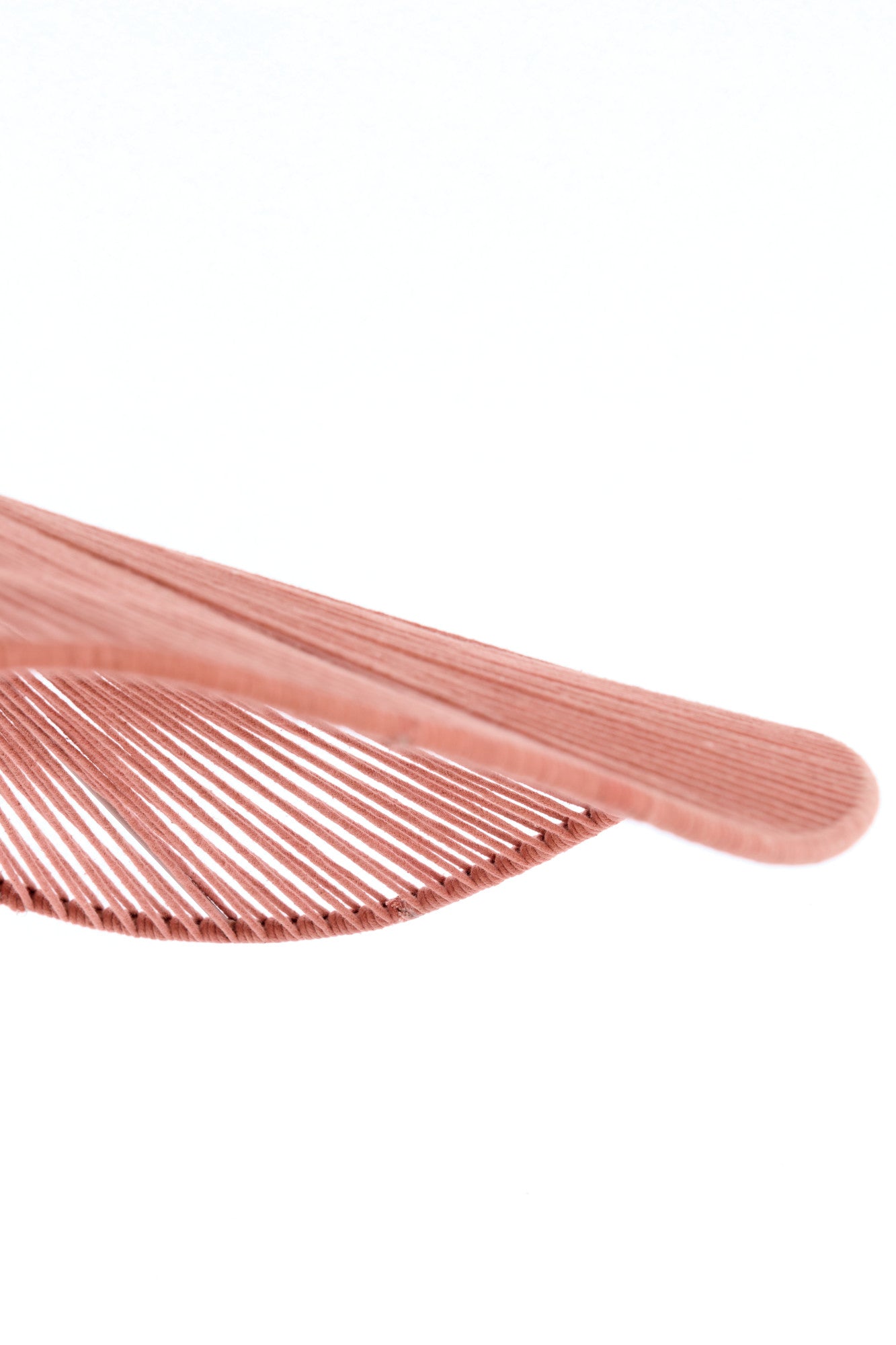 roze-hanglamp-met-golvend-design-light-living-rafa-variant-image2