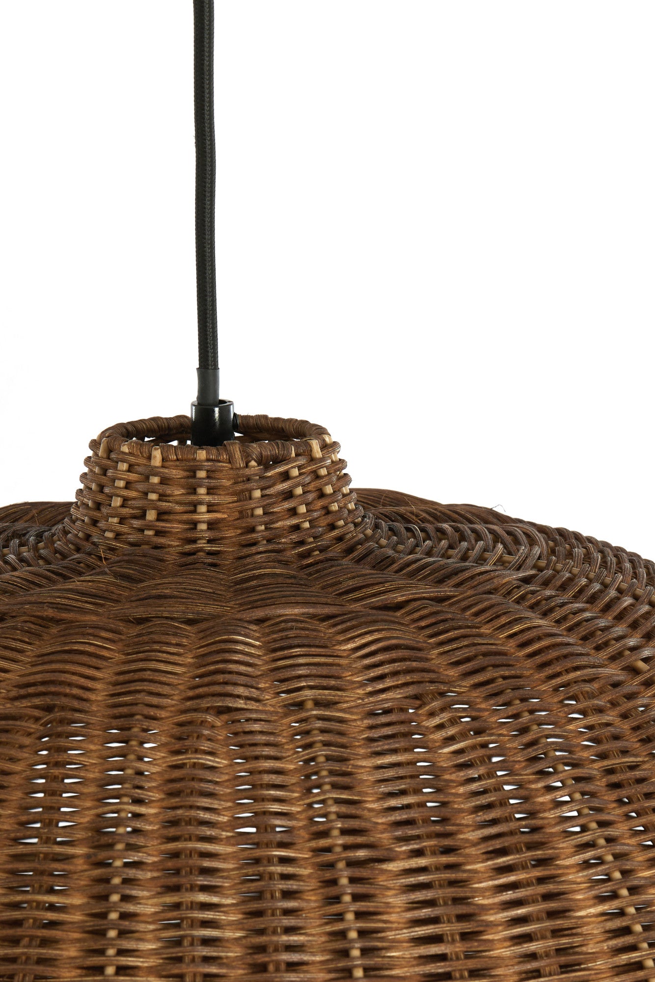 donkerbruine-rotan-hanglamp-warme-sfeer-light-living-melzor-variant-image5