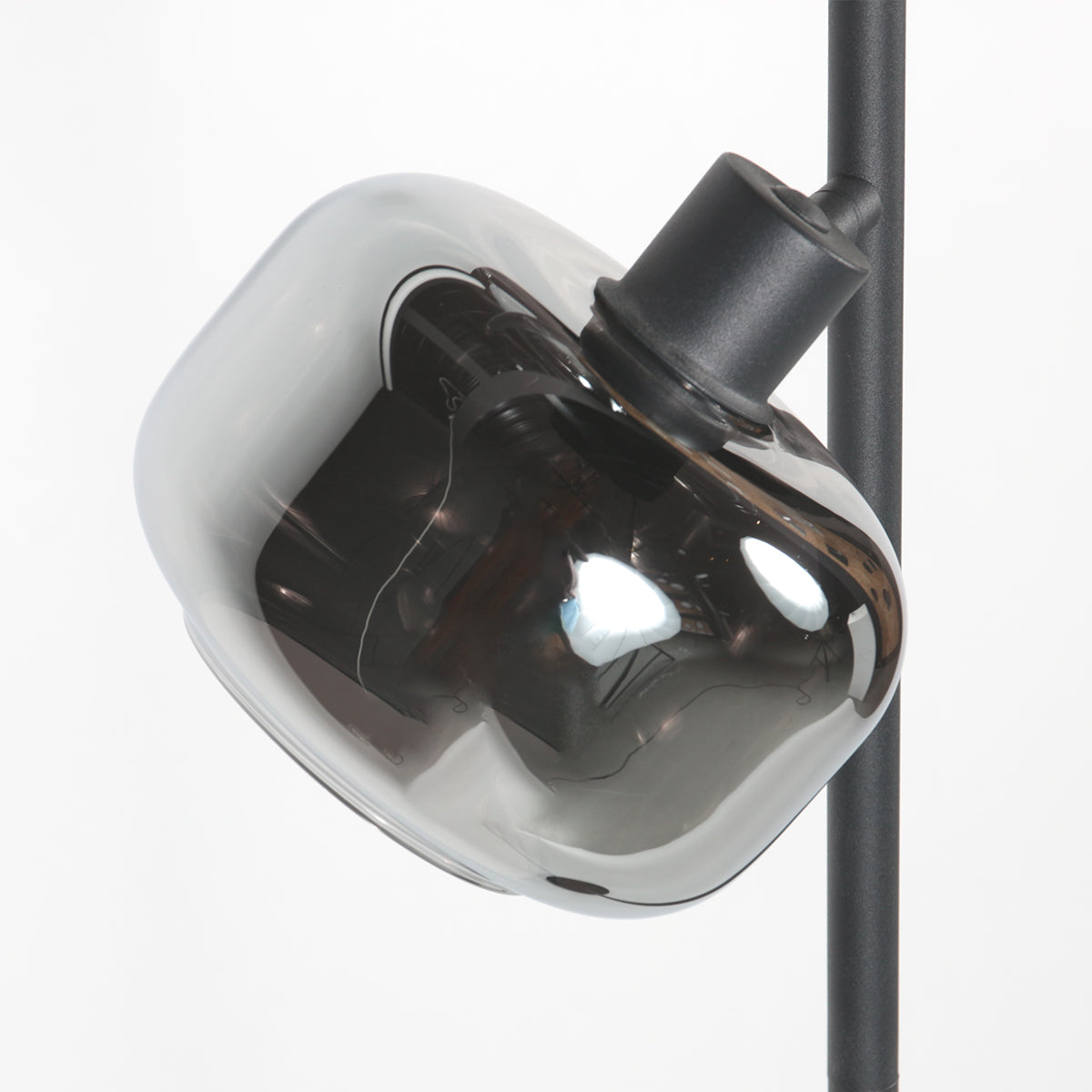 zwarte-vloerlamp-tweelichts-rookglas-mexlite-tenebris-variant-image11