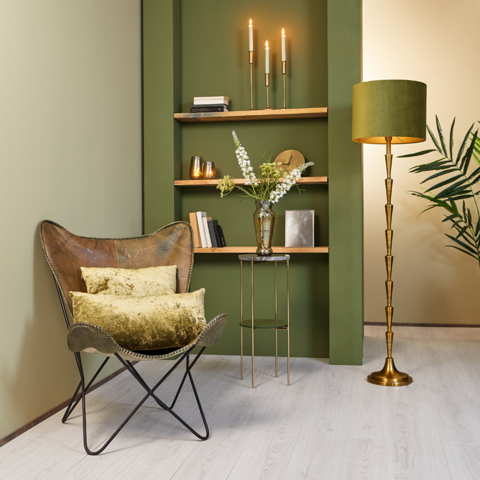 cilindervormige-groene-lampenkap-light-living-velours-variant-image3