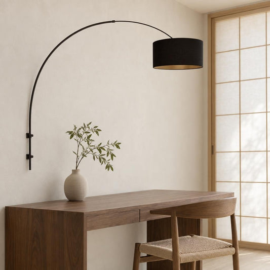 zwarte-wandlamp-met-boog-steinhauer-sparkled-light-ai-sfeer_image