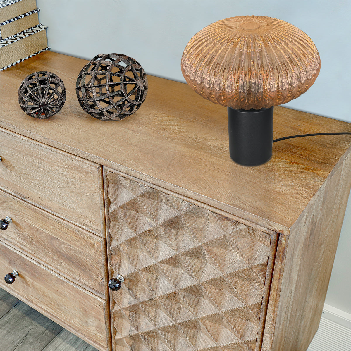 tafellamp-amberkleurig-geribbeld-glas-steinhauer-bloeba-variant-image2