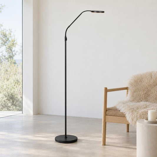 strakke-zwarte-vloerlamp-met-richtbaar-licht-steinhauer-exclusive-soleil-2-ai-sfeer_image