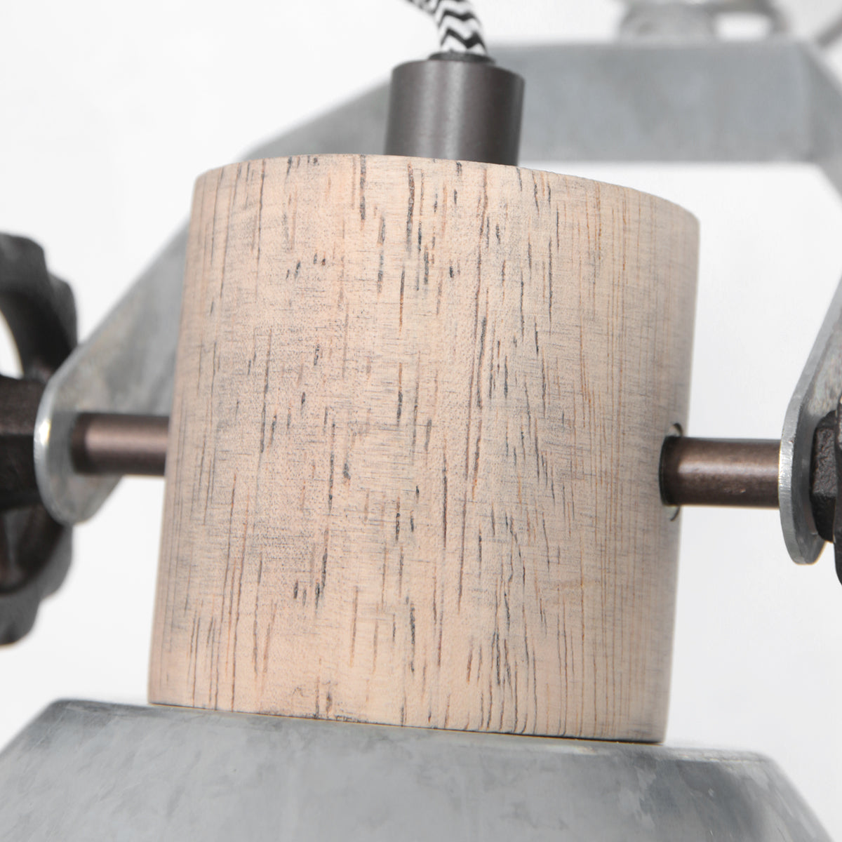 stoere-wand-klemlamp-mexlite-gearwood-variant-image10