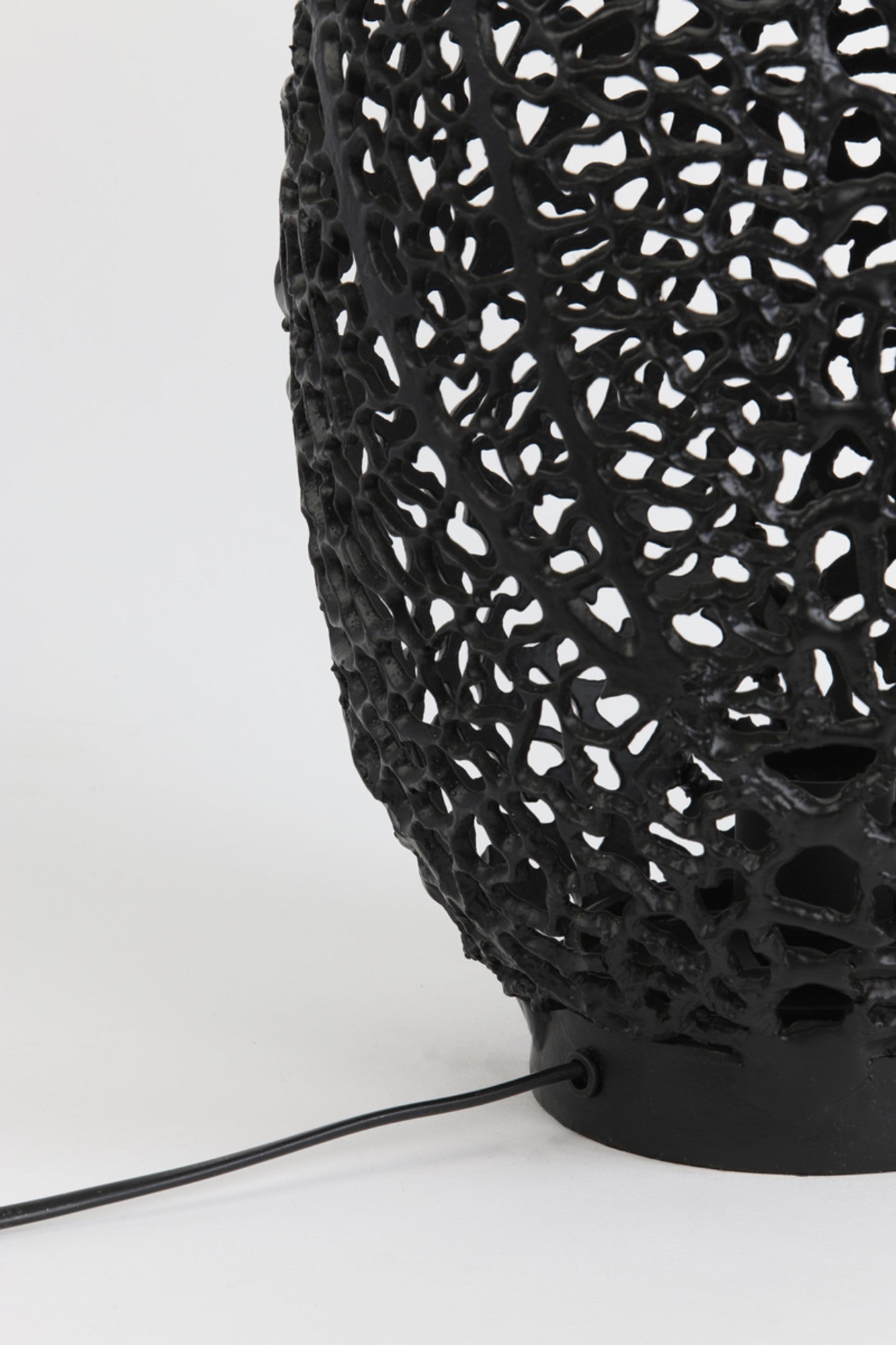 rustieke-zwarte-vaas-tafellamp-light-living-sinula-variant-image7