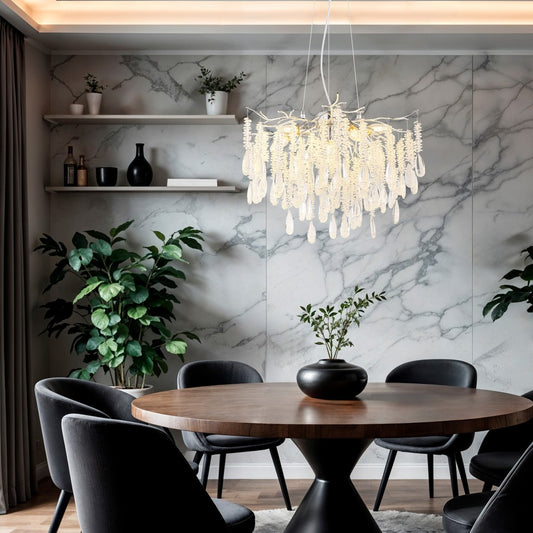 Zilveren metalen kroonluchter met kristallen hangers 8 lichts – sfeerbeeld