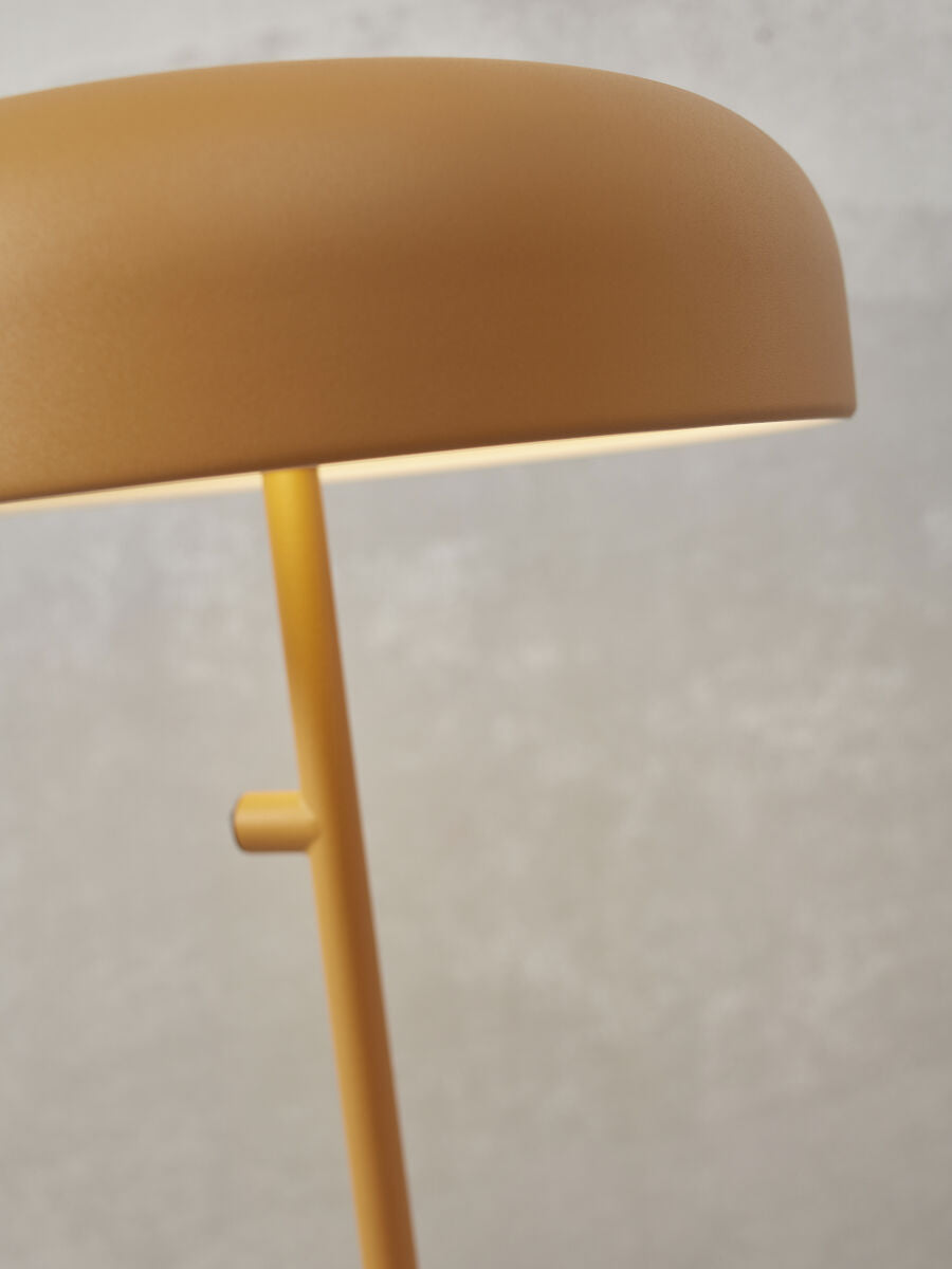 metalen-retro-oranje-tafellamp-its-about-romi-porto-variant-image3