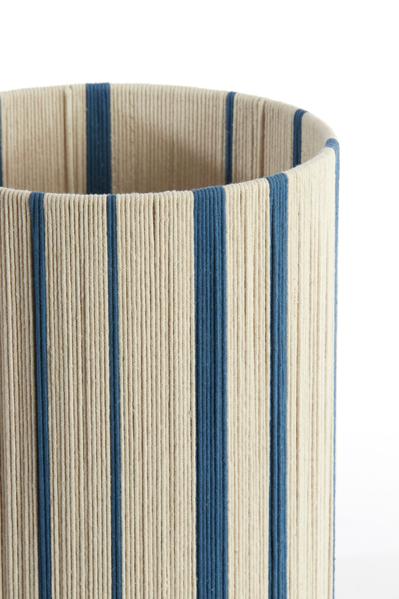 beige-blauwe-lampenkap-van-touw-light-living-medan-variant-image6