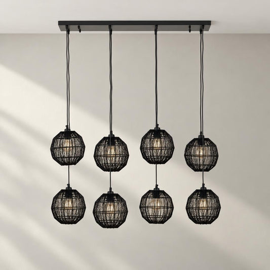 Lampada a sospensione nera Globo Hermi II a 8 luci – foto in studio